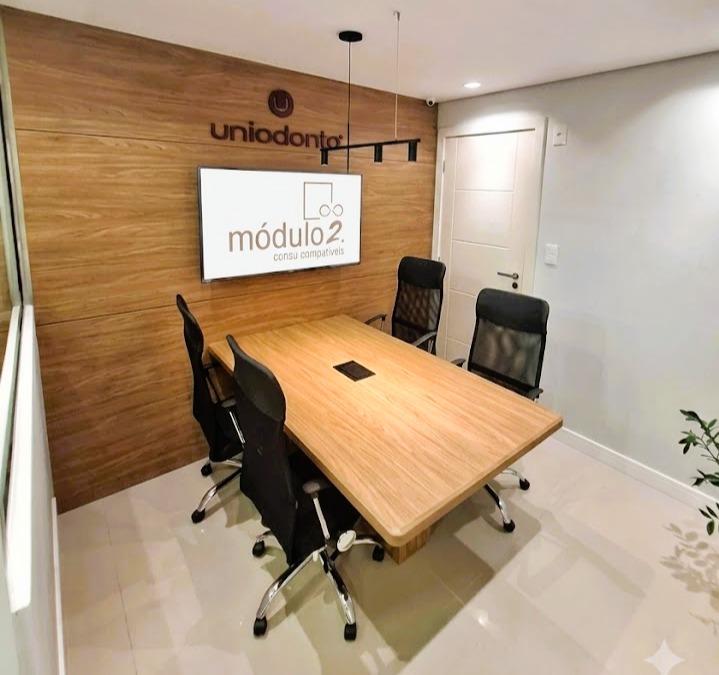 Sala de reunião corporativa da Uniodonto entregue pela Módulo2